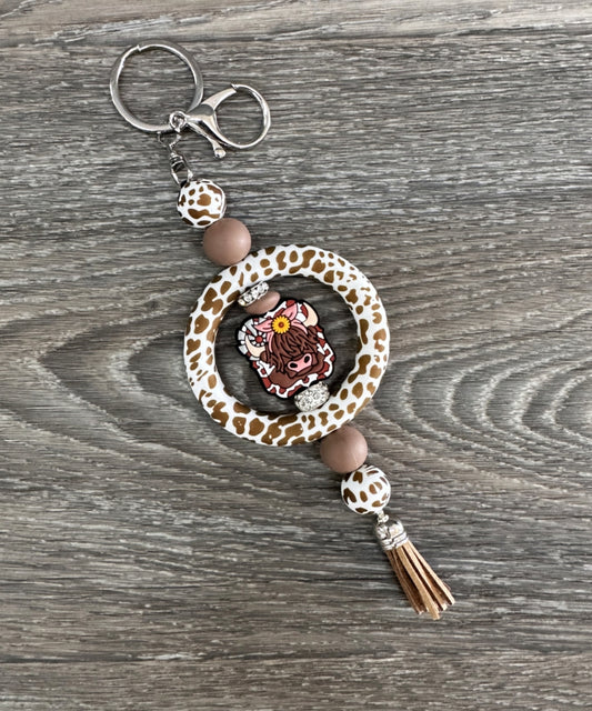 2678 HIGHLAND COW SILICONE BEADED KEYCHAIN