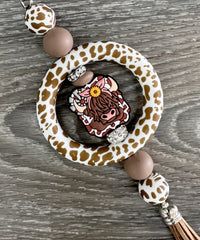 2678 HIGHLAND COW SILICONE BEADED KEYCHAIN